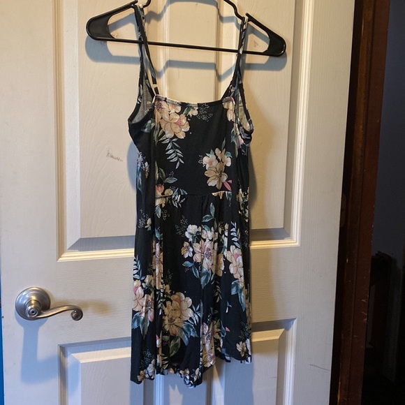 Floral romper - Picture 4 of 6